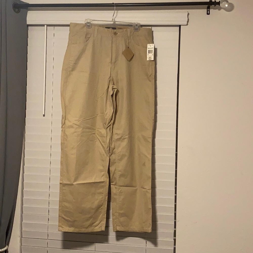 Men’s Timberland pants size W34/L32, NWT.